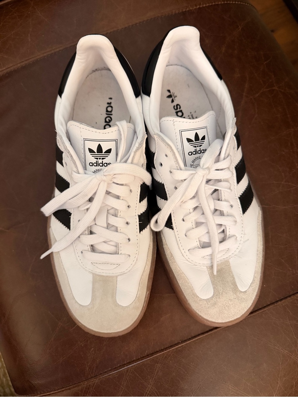 Adidas Women’s Sambae Sneakers in White & Black with Gum Sole. Sz 8.5. EUC. - Picture 8 of 11